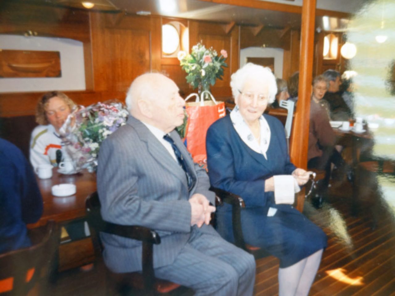 De heer J.P. de Neve en mevr. C.L. de Neve-Sjoukes, 60 jaar getrouwd