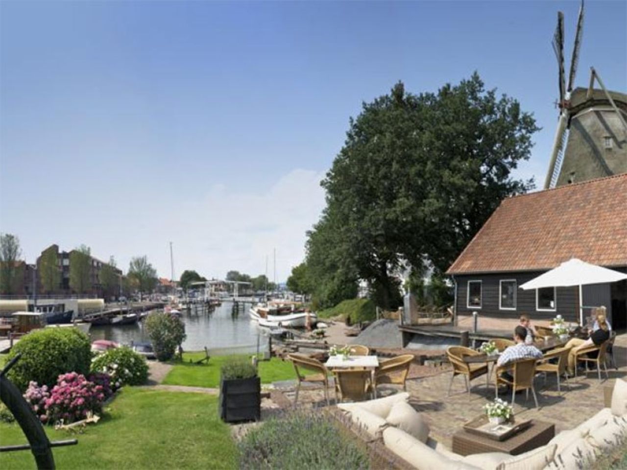 Scheepswerf "Veluvia" in Harderwijk opent haar deuren voor het publiek (foto Bram van de Biezen).