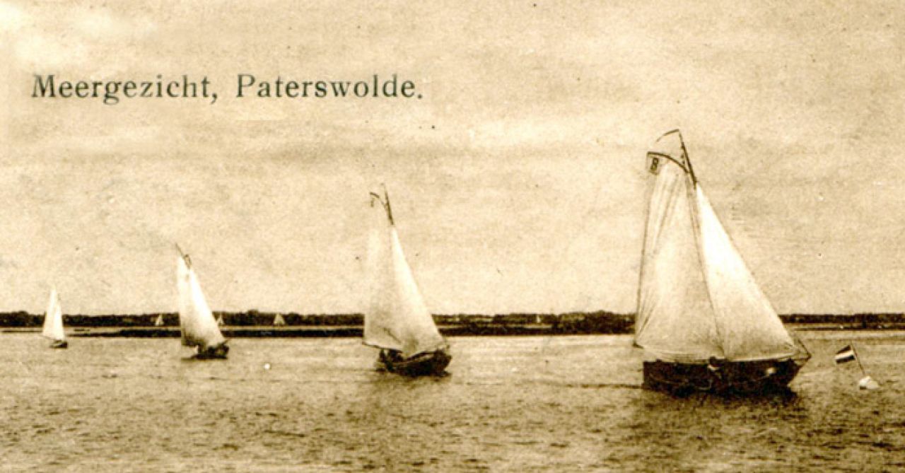 De 'Johanna' voorop en de 'Poseidon' daarachter