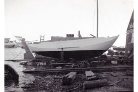 Bruinvis in aanbouw, klaar voor afloop 1, 27 nov. 1937