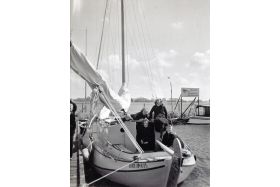 Gerda, Trees, Adriaan e.a. op Bruinvis, 19 mei 1938