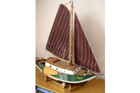 Model Grundel 'BU182  Willem' (plaq. 1143), eigenaar en maker eerste eigenaar Hans Engel