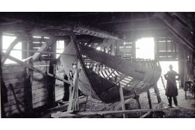 Bruinvis in aanbouw, foto 1, 2 juni 1937