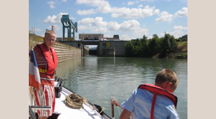Zwemvesten verplicht zowel op de Rhône en Saone